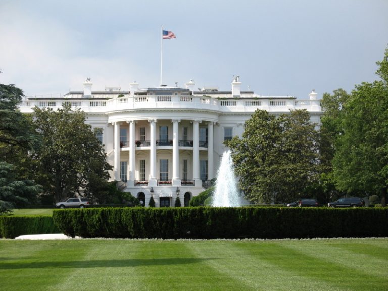 White House 145 DB 800 1  54cffb172bc66