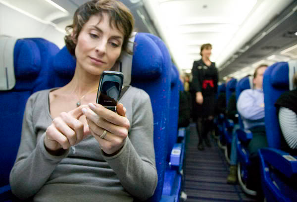 in-flight-cell-phone1